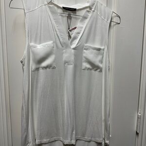 Cable & Gauge V-Neck White Blouse